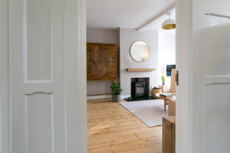 TME INTERIORS Henleaze Dec 23 Bristol Interiors photography by @chloeandcamera-47